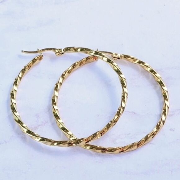 Fashion Bohemian Style 18K Gold Plated Twisted Oil Drop Thin Big Hoop Earrings - Picture 6 of 13